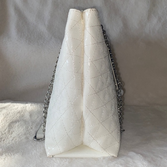 Guess Los Ángeles Shoulder Purse - Picture 4 of 14